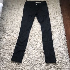 Black DKNY skinny jeans